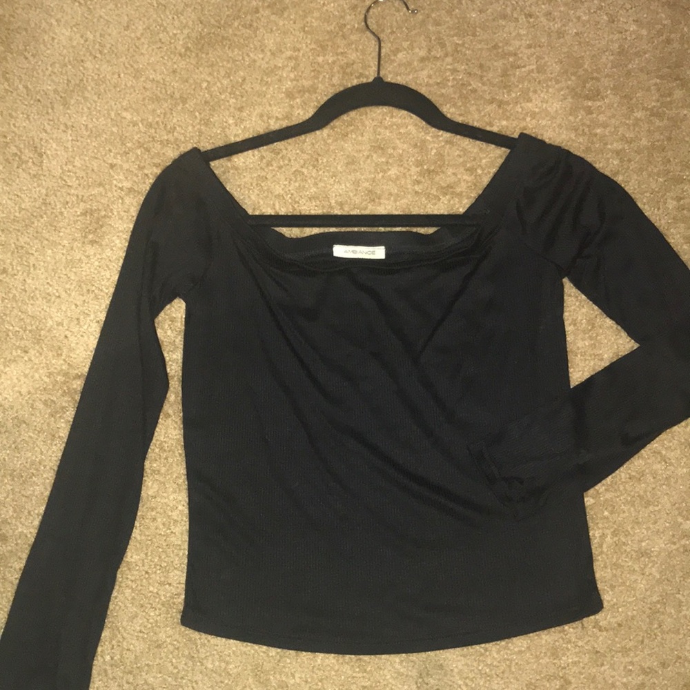 Off the shoulder tee